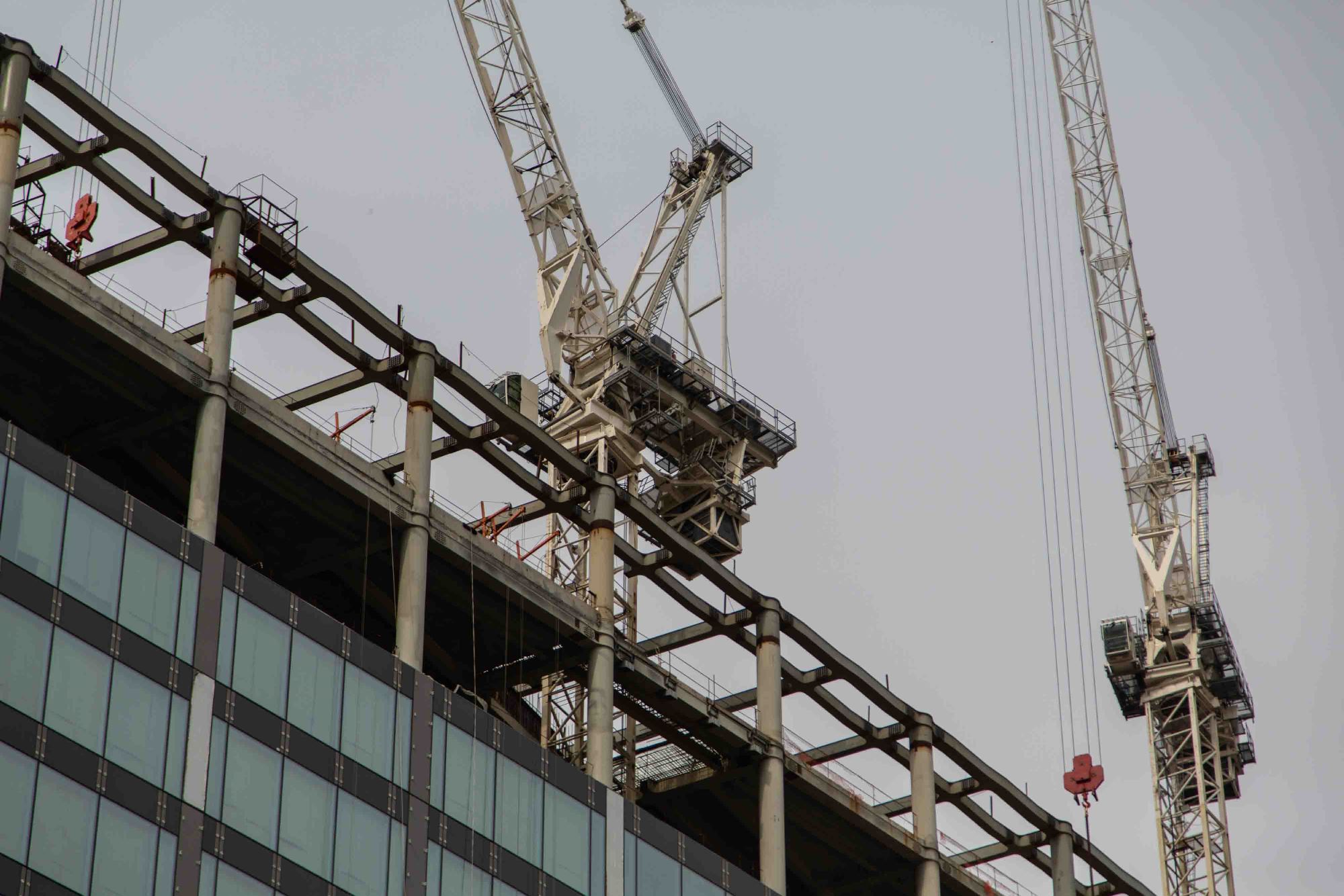 У застройщиков в РФ объем нового строительства снизился на 20%