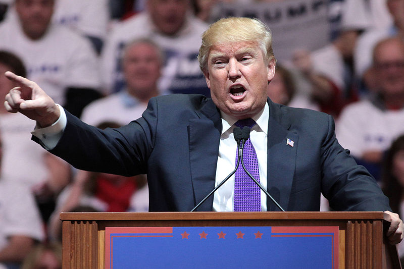 Трамп пообещал разобраться в загадочных исчезновениях 11 ученых США