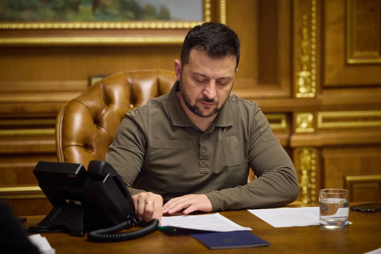 Зеленский отказался уходить в отставку и проводить выборы на Украине